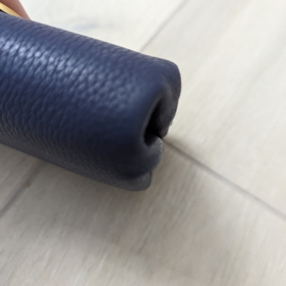 Tory Burch Miller Wallet Crossbody Bag - Picture 2 of 8